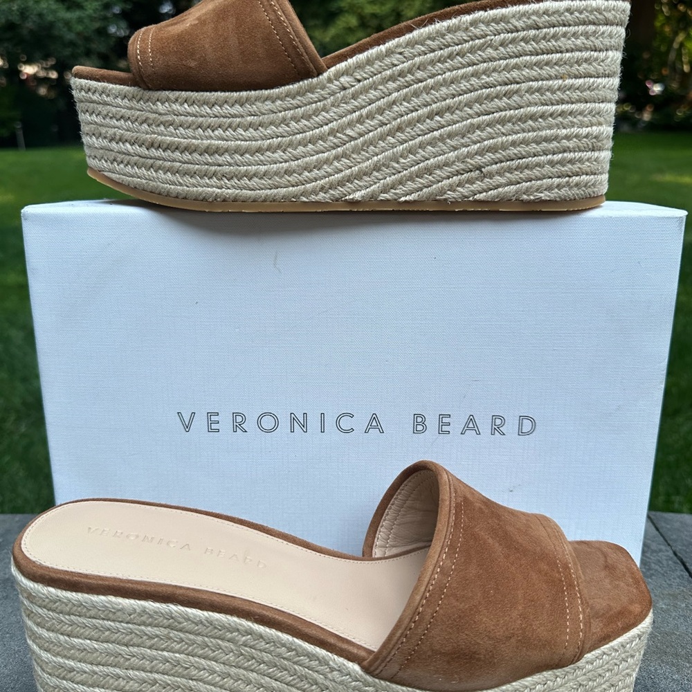 Veronica Beard Tan Espadrille Wedges! 🤎  🤎